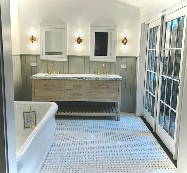 Hamptons Construction Handyman Inc team in Bridgehampton